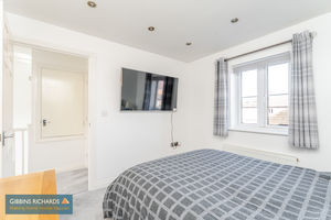 Bedroom- click for photo gallery